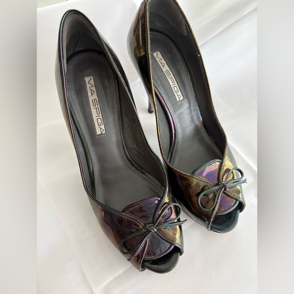 Via Spiga Iridescent Peep-Toe Heels